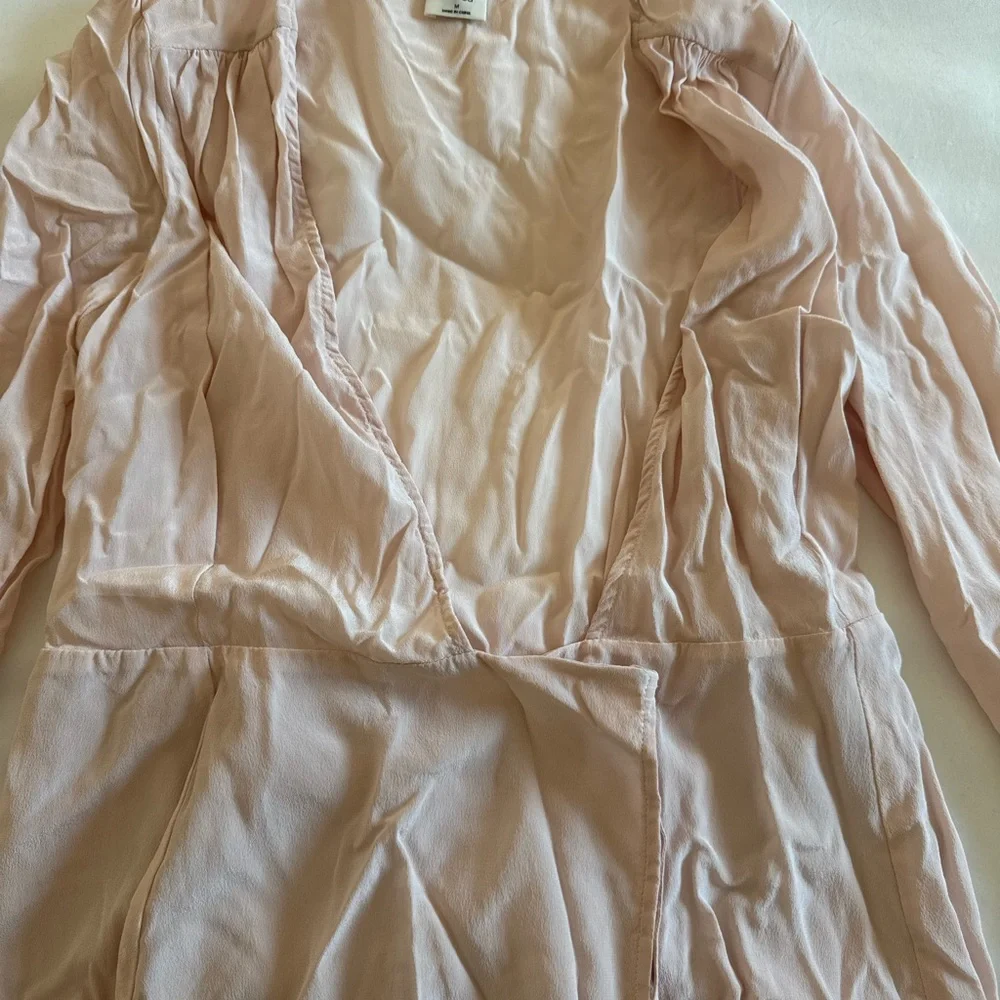 Aritzia Wilfred Silk Pink Blush Long Sleeve wrap Dress - Picture 3 of 5